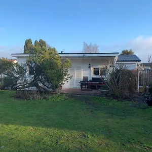 Private House Parking Garden Sea Nature Semesterbostad